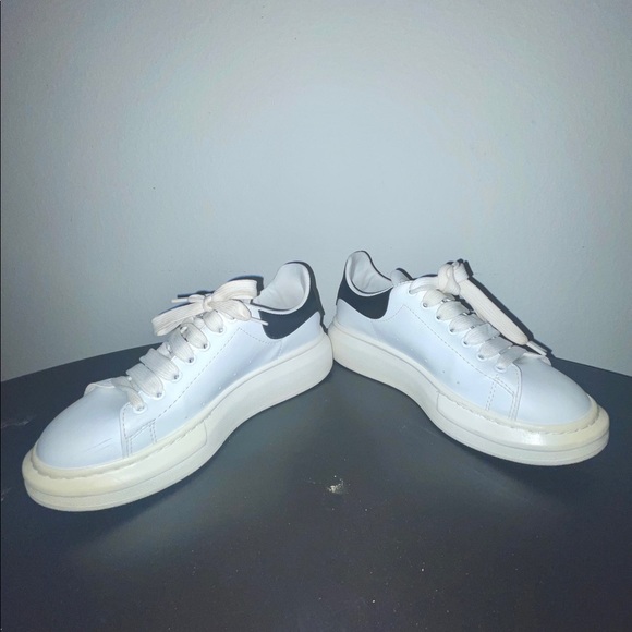 Alexander McQueen leather shoes - Picture 5 of 7